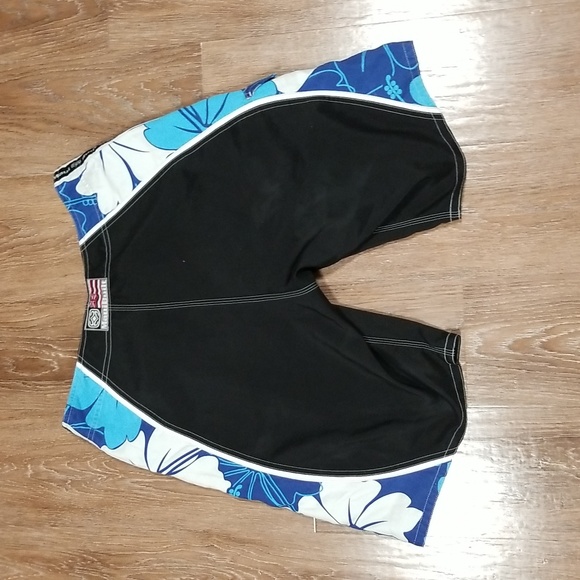 (33W) Maui Built Men's Swimwear Board Shorts Beach Ocean Coastal Athleisure - Picture 8 of 8